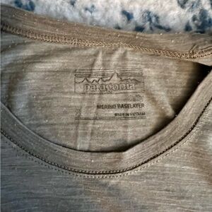 Patagonia merino base layer, Sandy Brown, size small